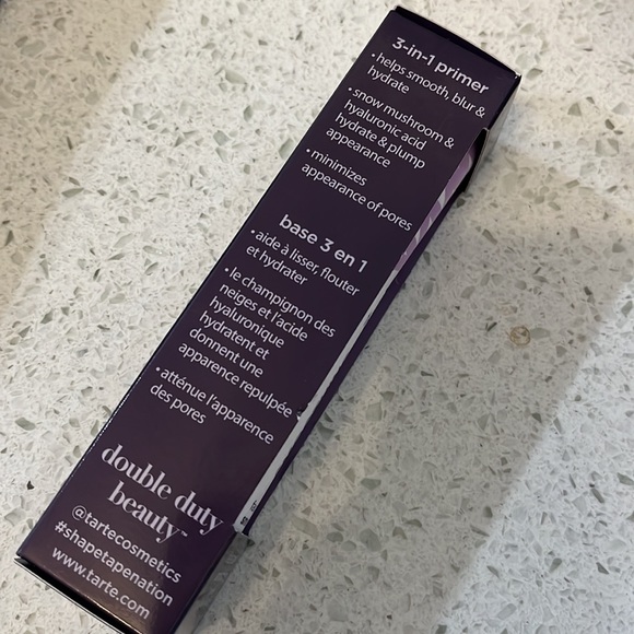 Tarte face tape smoothing primer
3-in-1 prep step - Picture 2 of 5